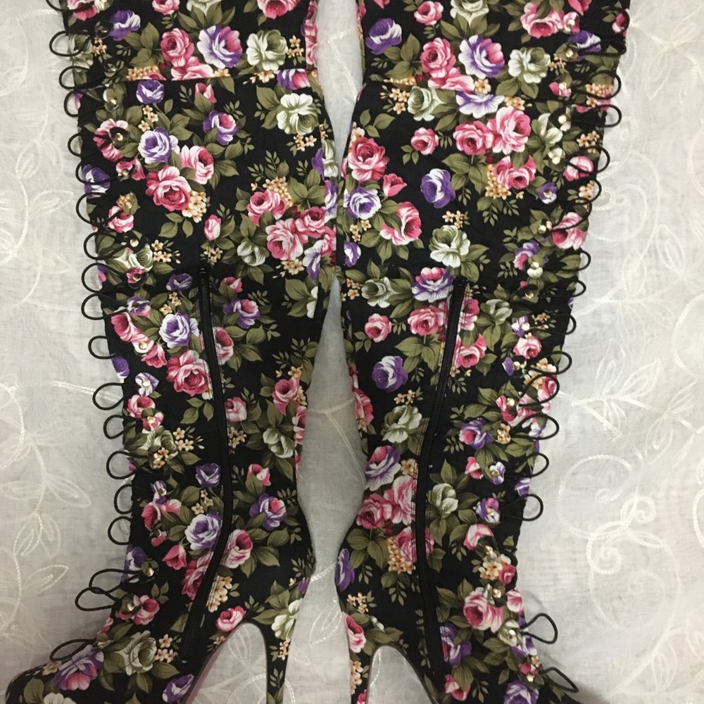 Shoes - Picture 3 of 5